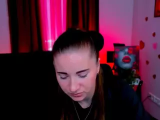 lorraine-carter's Live Sex Cam Show