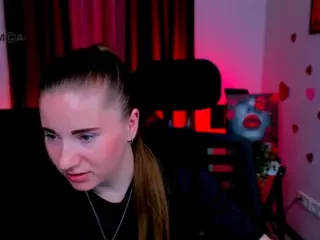 lorraine-carter's Live Sex Cam Show