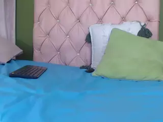 LuciaSpear's Live Sex Cam Show