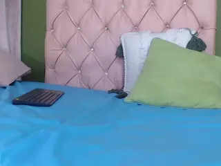 LuciaSpear's Live Sex Cam Show