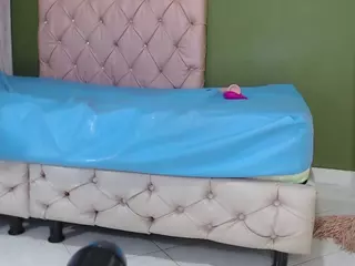 LuciaSpear's Live Sex Cam Show