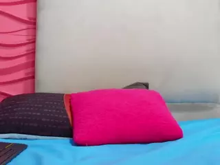 LuciaSpear's Live Sex Cam Show