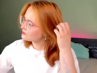 milly-shy's Live Sex Cam Show