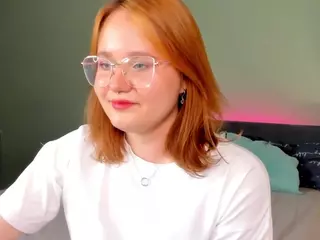 milly-shy's Live Sex Cam Show