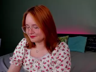 milly-shy's Live Sex Cam Show