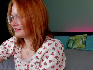 milly-shy's Live Sex Cam Show