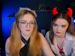 velvet-aura's Live Sex Cam Show