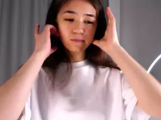 Asly's Live Sex Cam Show