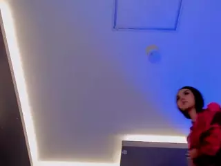 MaddyOwens1's Live Sex Cam Show