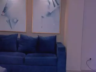 MaddyOwens1's Live Sex Cam Show