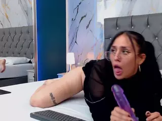 MELANISHAW's Live Sex Cam Show