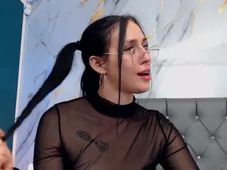 MELANISHAW's Live Sex Cam Show