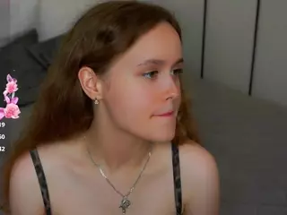 NoreenBeverley's Live Sex Cam Show
