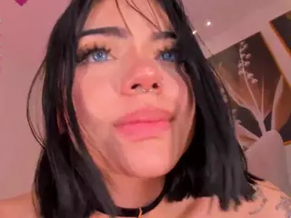 SalomeHills1's Live Sex Cam Show