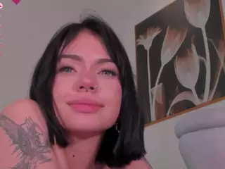 SalomeHills1's Live Sex Cam Show