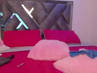 skinnydafne's Live Sex Cam Show