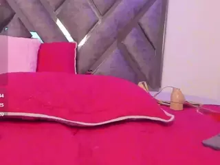 skinnydafne's Live Sex Cam Show