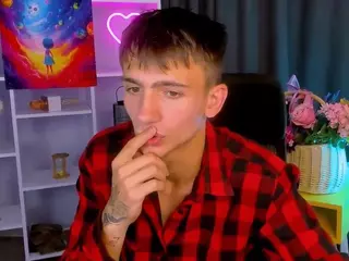 tobi-yours's Live Sex Cam Show