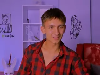 tobi-yours's Live Sex Cam Show