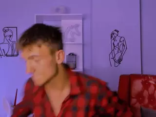 tobi-yours's Live Sex Cam Show