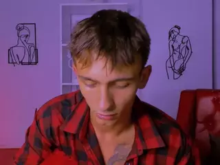 tobi-yours's Live Sex Cam Show