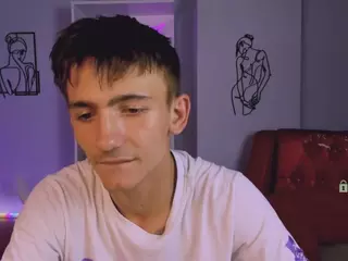 tobi-yours's Live Sex Cam Show