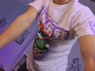 tobi-yours's Live Sex Cam Show