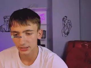 tobi-yours's Live Sex Cam Show