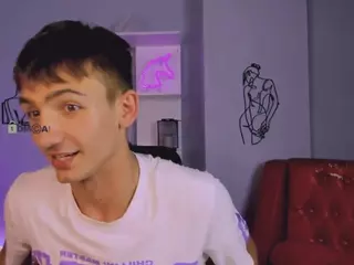 tobi-yours's Live Sex Cam Show