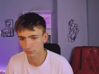 tobi-yours's Live Sex Cam Show
