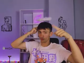 tobi-yours's Live Sex Cam Show