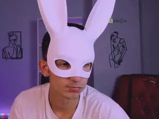 tobi-yours's Live Sex Cam Show