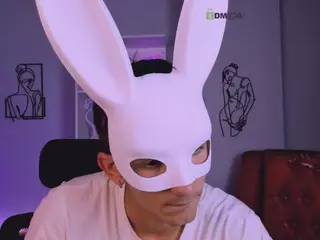 tobi-yours's Live Sex Cam Show