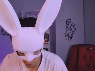 tobi-yours's Live Sex Cam Show
