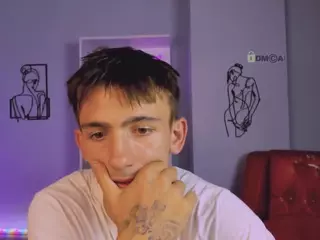 tobi-yours's Live Sex Cam Show