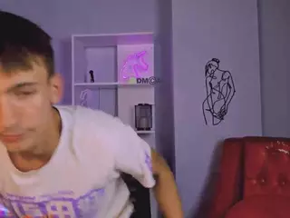 tobi-yours's Live Sex Cam Show