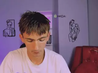tobi-yours's Live Sex Cam Show