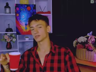tobi-yours's Live Sex Cam Show