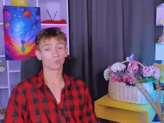 tobi-yours's Live Sex Cam Show