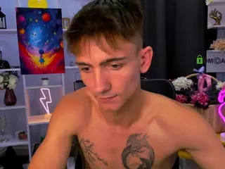 tobi-yours's Live Sex Cam Show