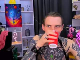 tobi-yours's Live Sex Cam Show