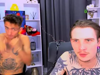 tobi-yours's Live Sex Cam Show