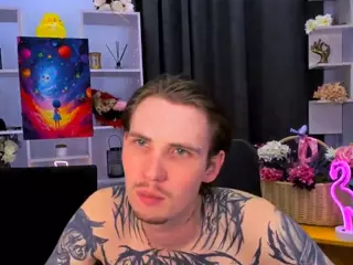 tobi-yours's Live Sex Cam Show