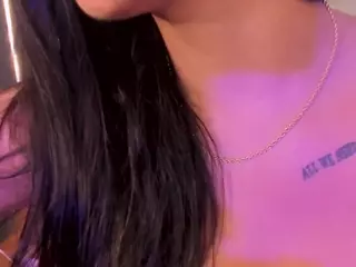 ValerySimmons's Live Sex Cam Show