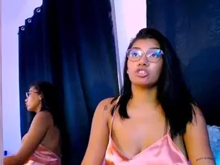 xshantalwettx's Live Sex Cam Show