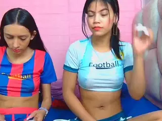 Antonella and my sexy friends's Live Sex Cam Show
