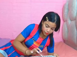 Antonella and my sexy friends's Live Sex Cam Show