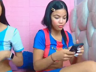 Antonella and my sexy friends's Live Sex Cam Show
