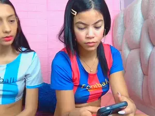 Antonella and my sexy friends's Live Sex Cam Show