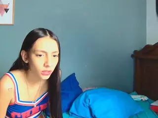 Antonella and my sexy friends's Live Sex Cam Show